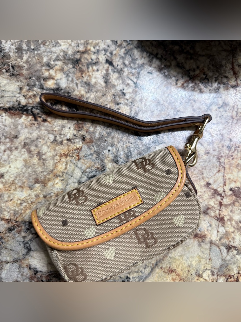 Dooney & Bourke Vintage Wristlet - Picture 5 of 5